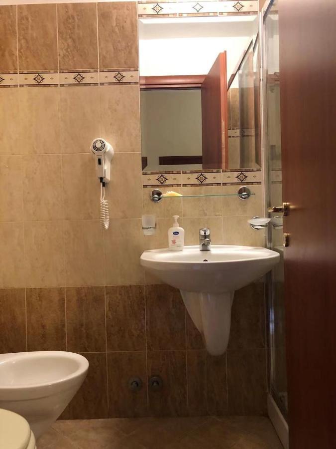 Cavour Suites روما المظهر الخارجي الصورة